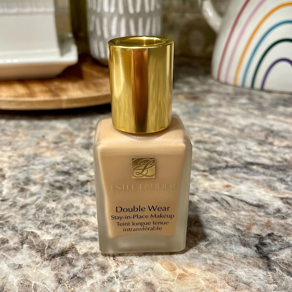 Estée Lauder double wear 2w1 Dawn